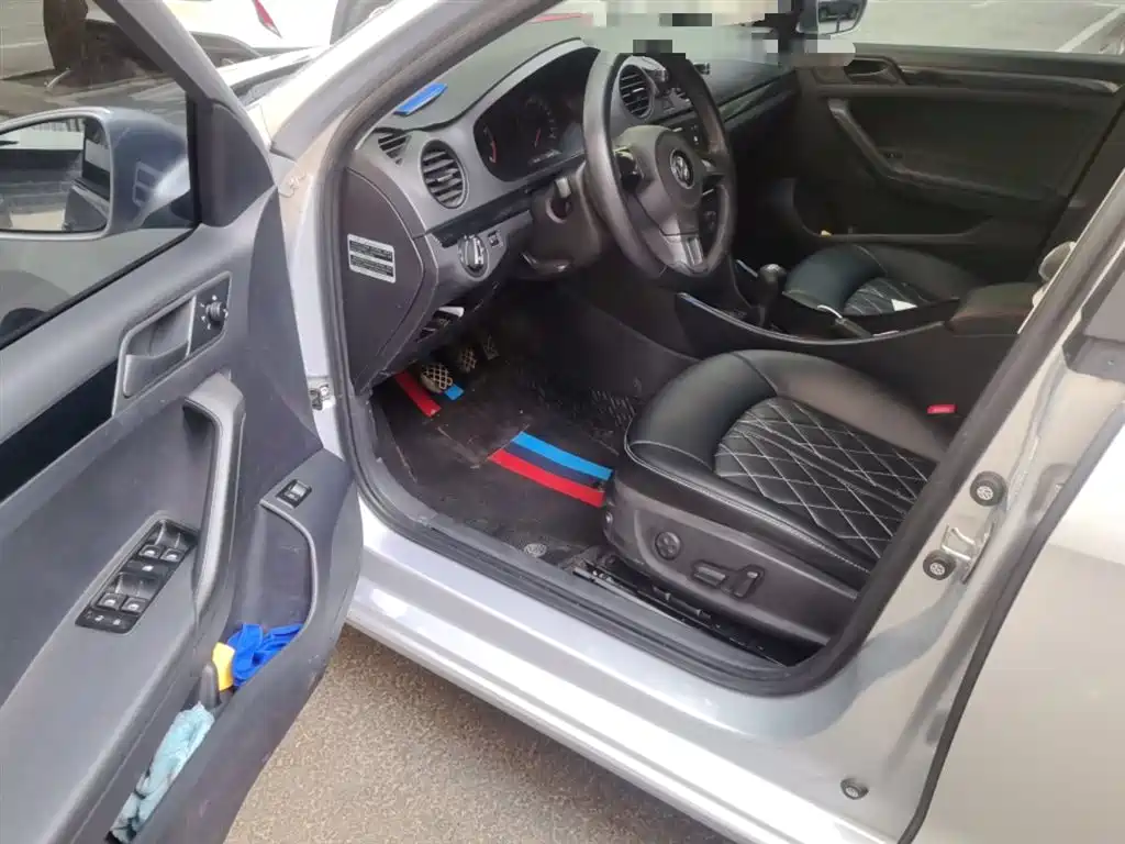 Volkswagen Jetta 2015 Quality Edition 1.4L Manual Fashion фото 13