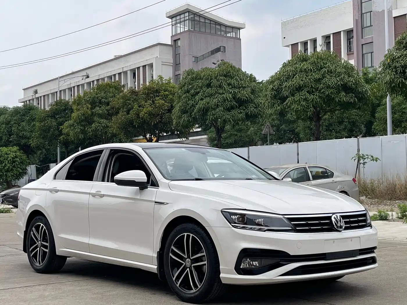 Volkswagen Lamando 2019 280TSI DSG Comfort Edition China VI фото 3