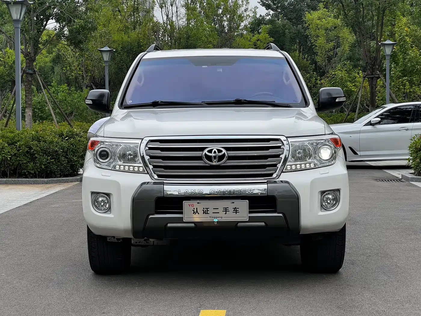 Toyota Land Cruiser 2012 4.0L Automatic VX фото 2