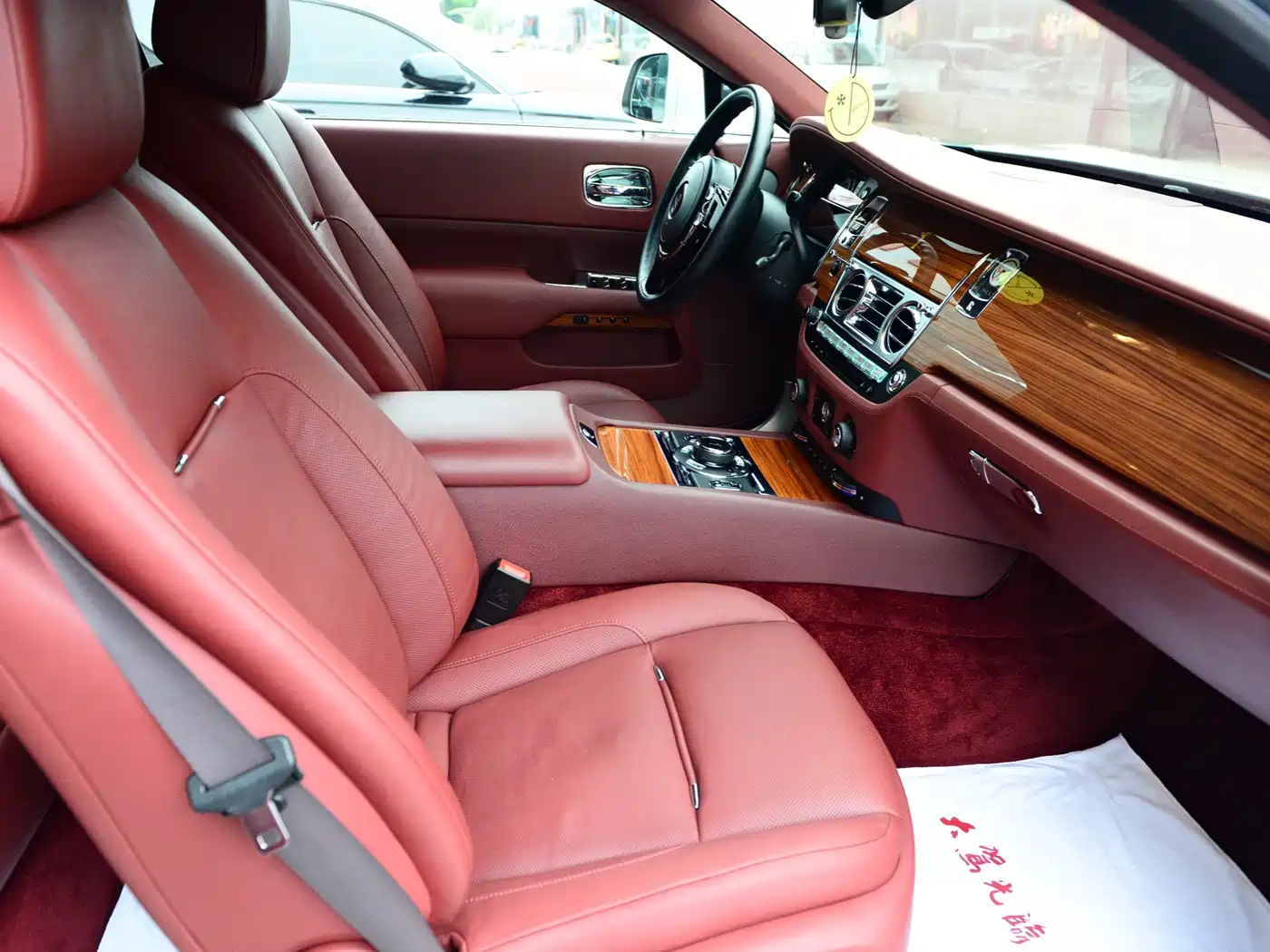 Rolls-Royce Wraith 2015 2013 6.6T Standard
