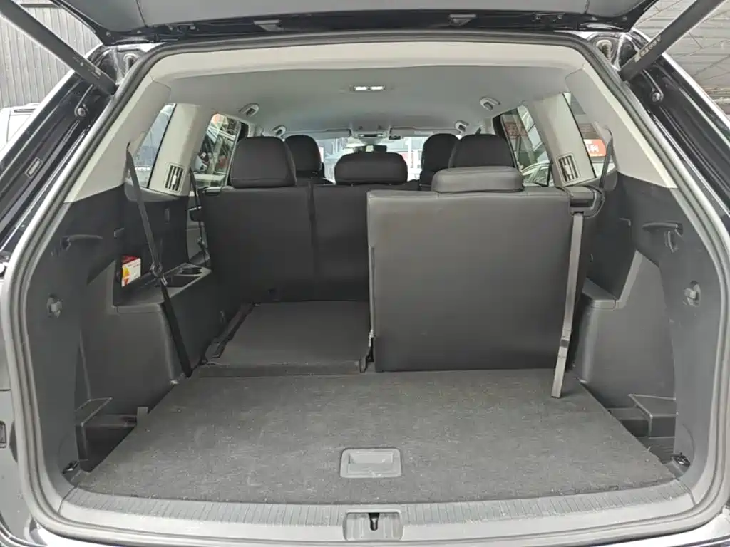Фото 19 - Volkswagen Teramont