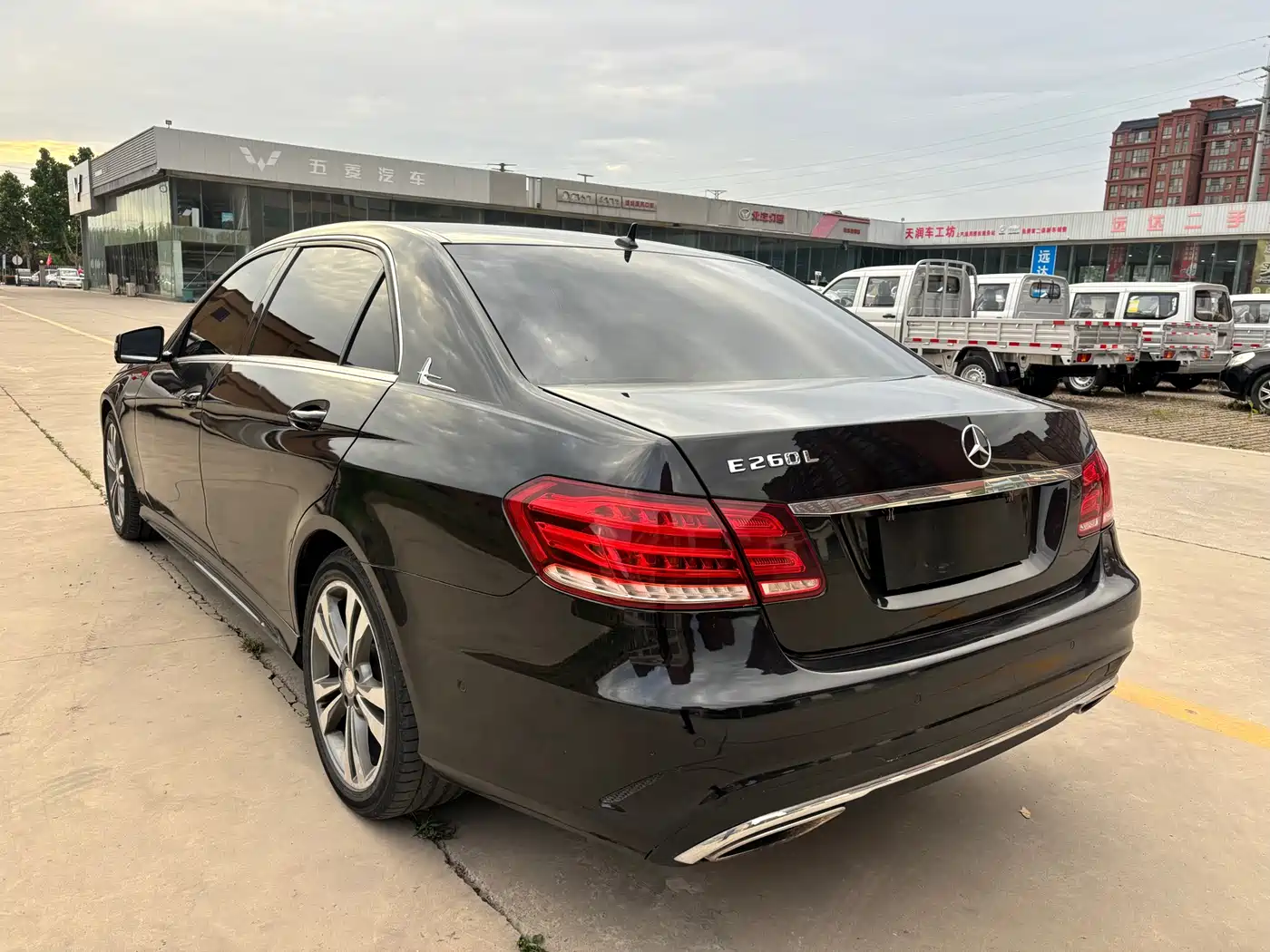 Mercedes-Benz E-Class 2014 Facelift E 260 L Sport фото 6