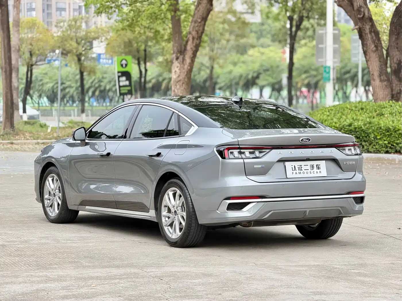 FORD MONDEO