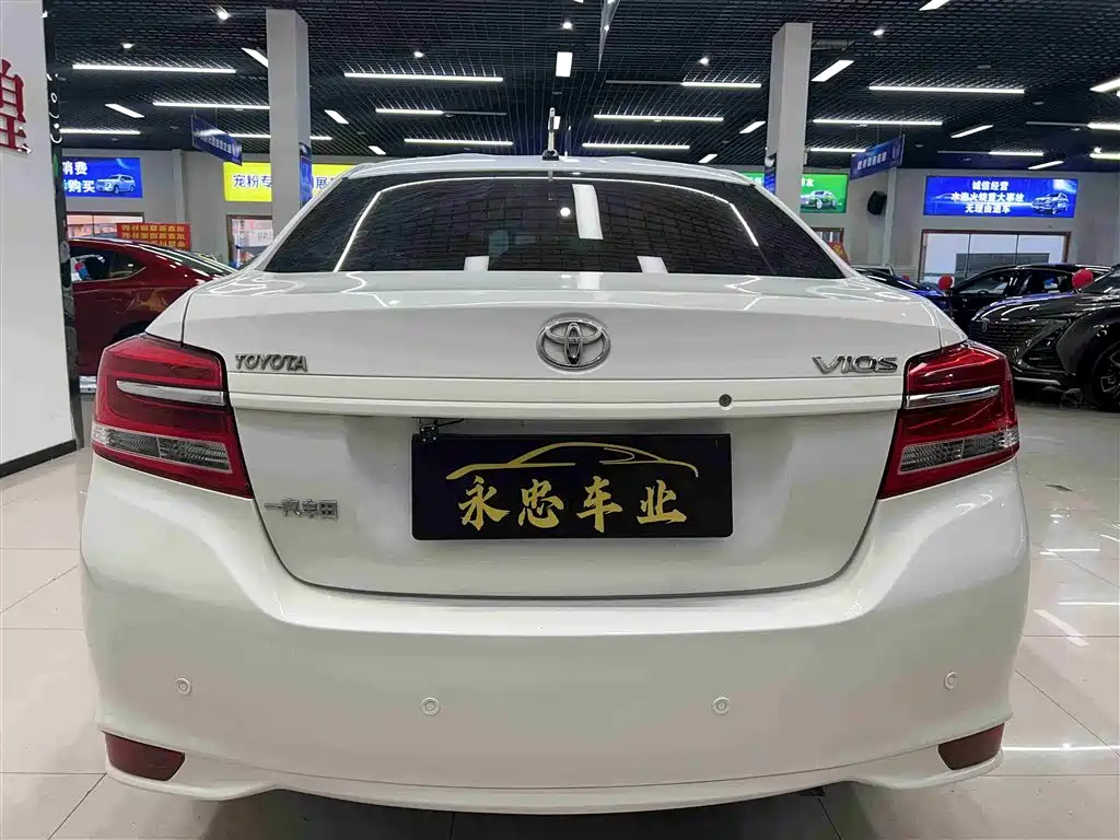 TOYOTA VIOS