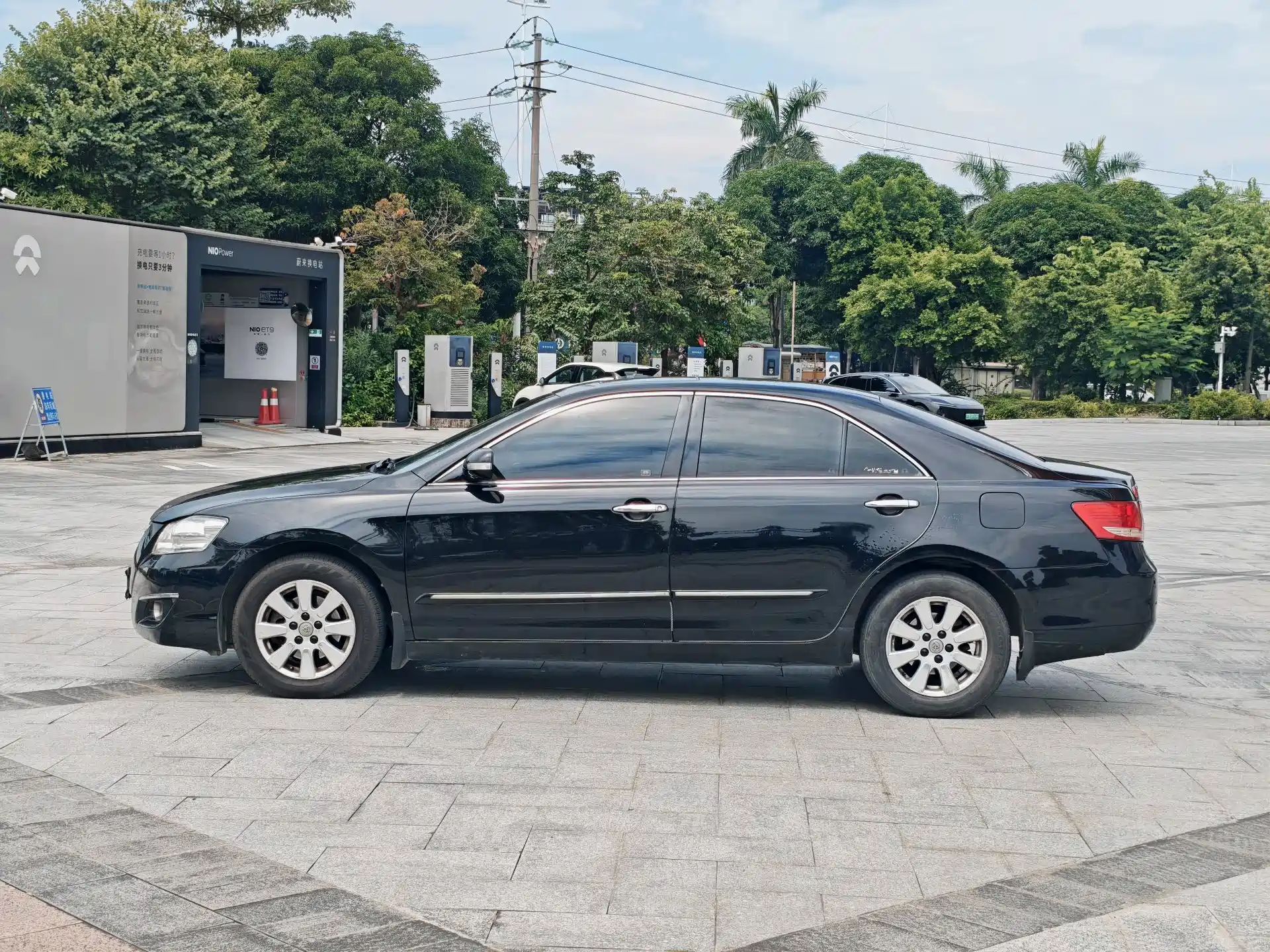 Фото 3 - Toyota Camry