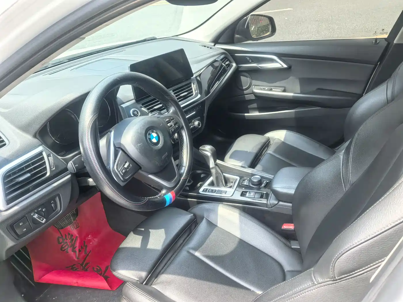 BMW 1 Series 2017 118i Sport фото 13