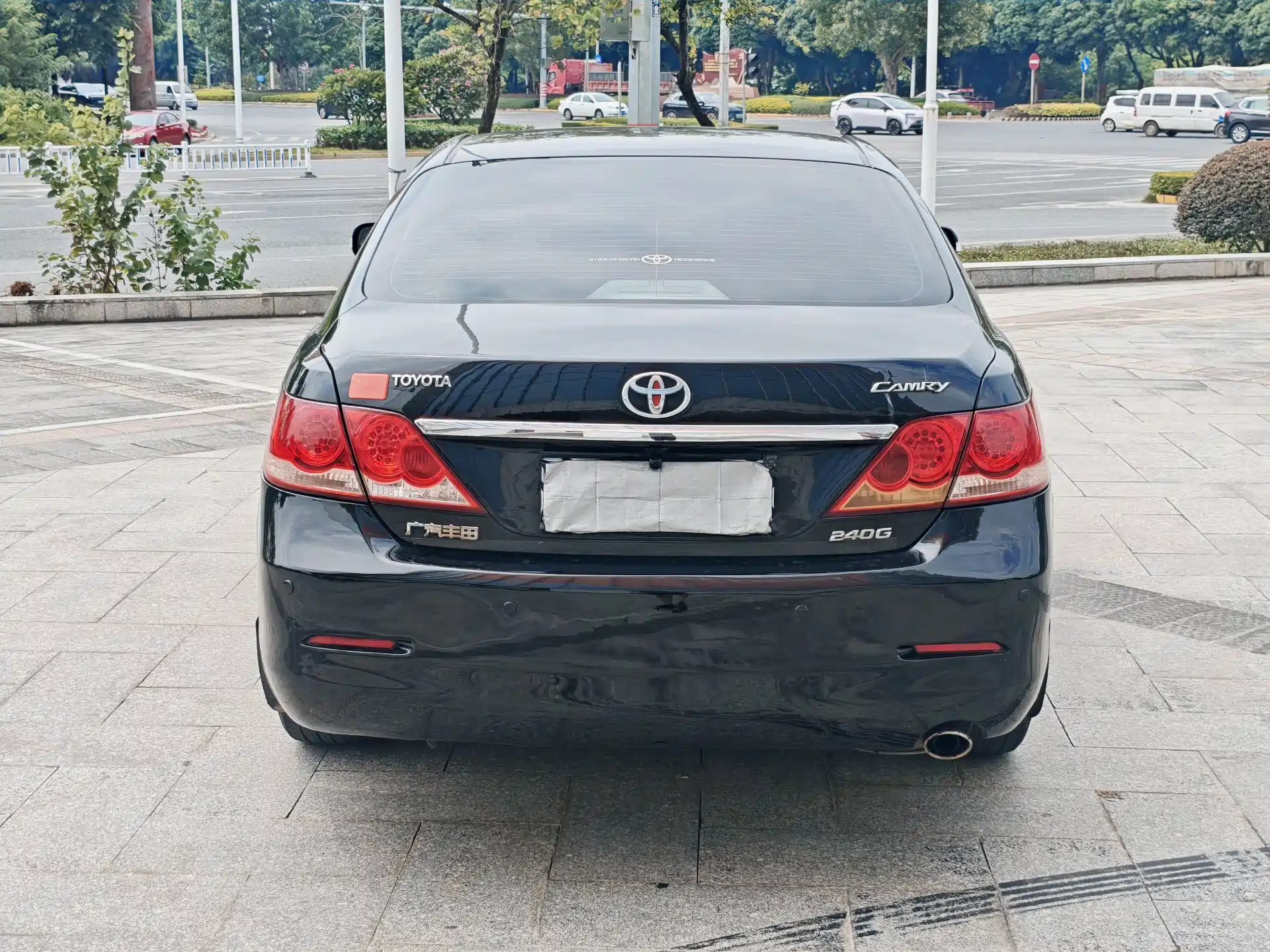 Фото 9 - Toyota Camry