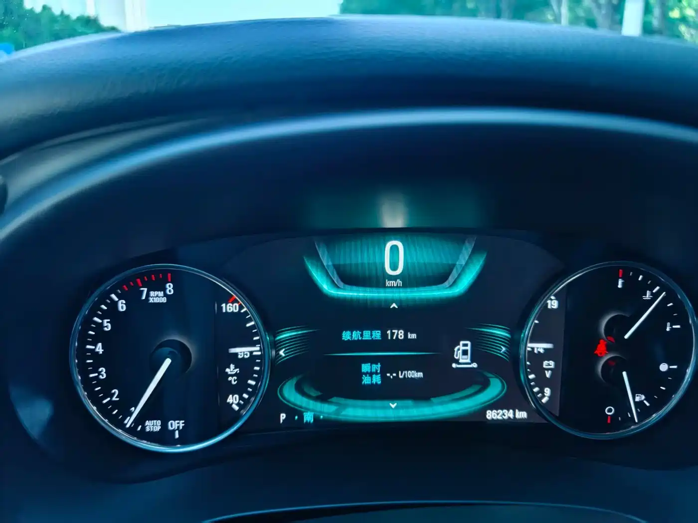 Buick LaCrosse 2016 Model 28T Luxury фото 23