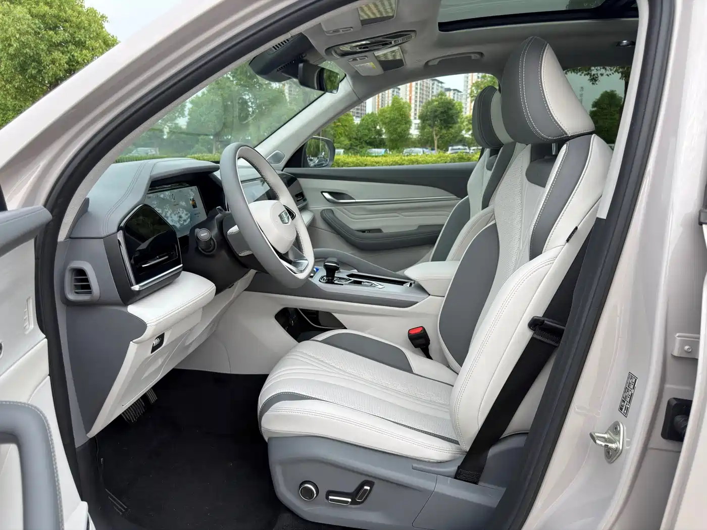 Geely Xingyue L 2024 1.5T Tiāngōng Edition фото 9