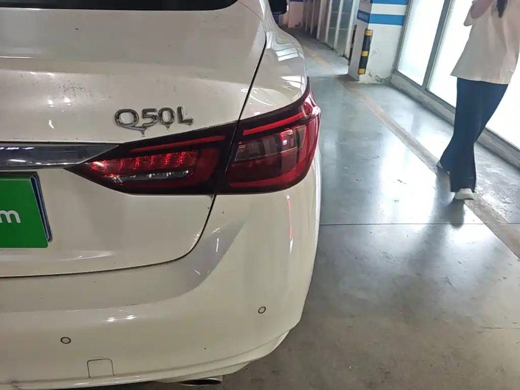 Infiniti Q50L 2019 2018 2.0T Comfort (China VI)