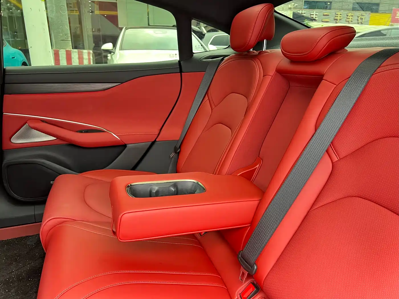 XIAOMI CAR XIAOMI SU7