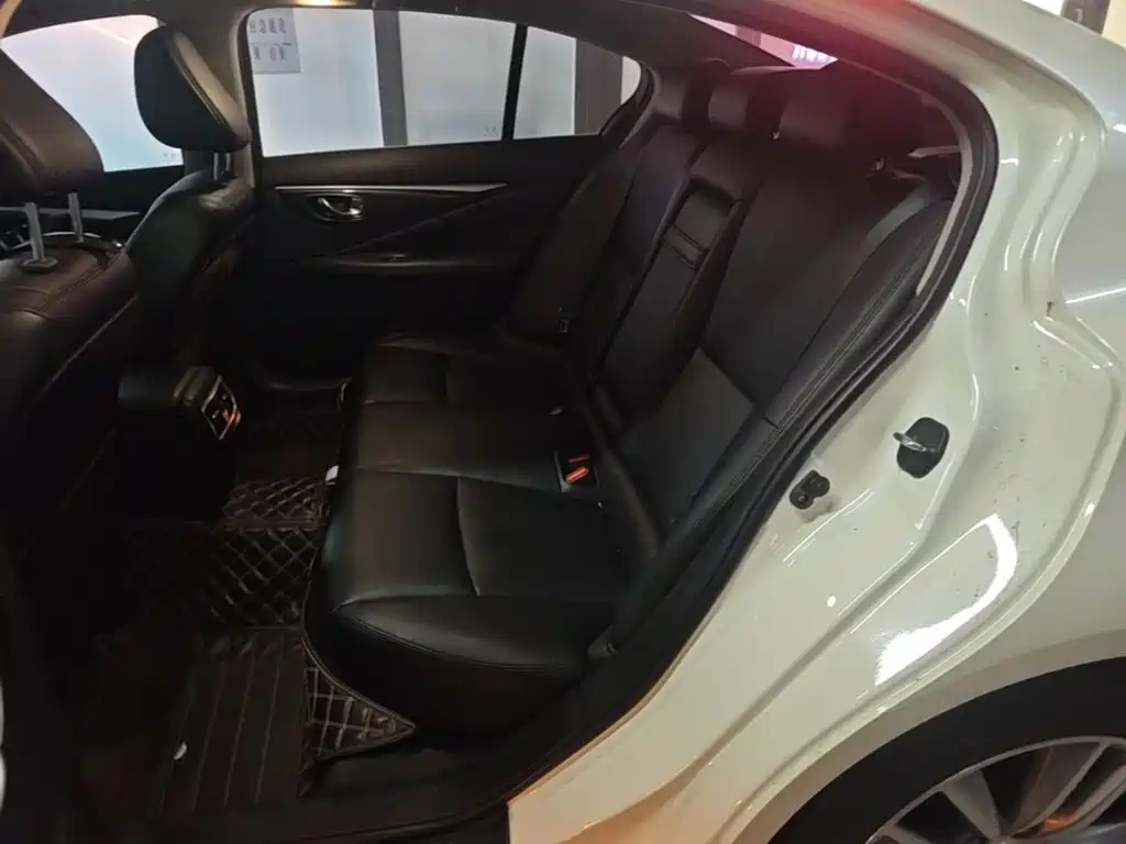 Infiniti Q50L 2019 2018 2.0T Comfort (China VI)