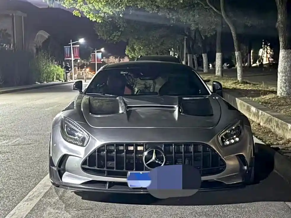 Фото 2 - Mercedes-Benz AMG GT