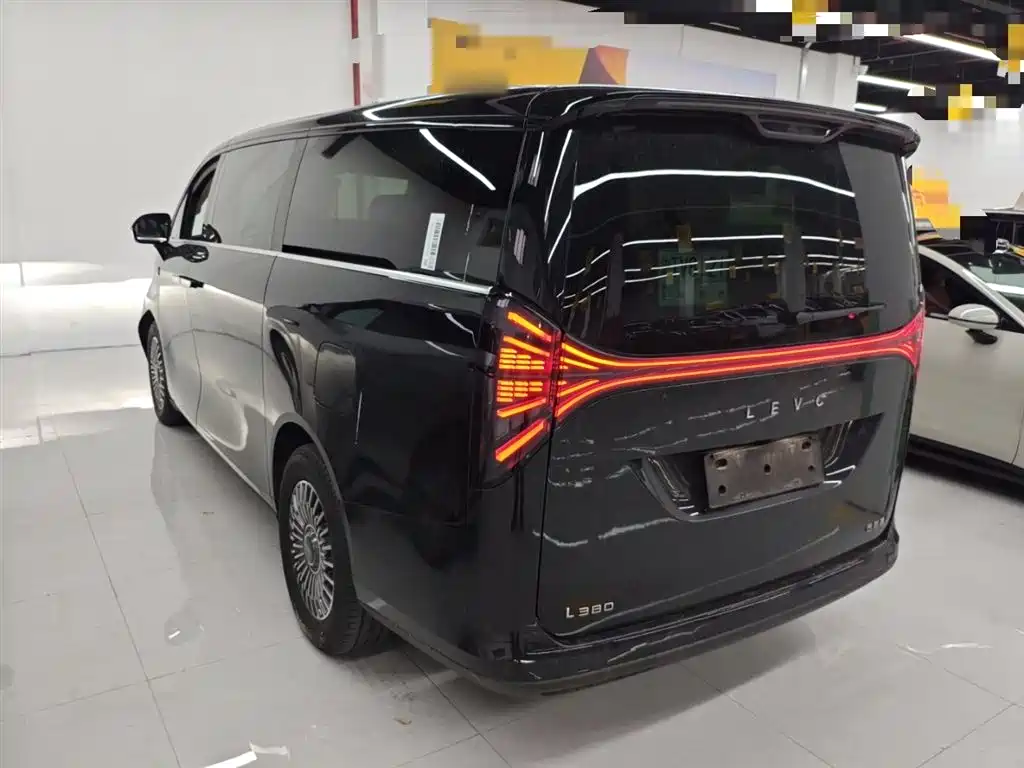Geely Galaxy Yizhen L380 2025 Model 650km Flagship Edition AWD фото 23