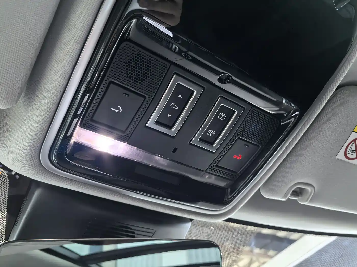 Land Rover Range Rover 2019 3.0 SC V6 Heritage Extended Edition фото 30