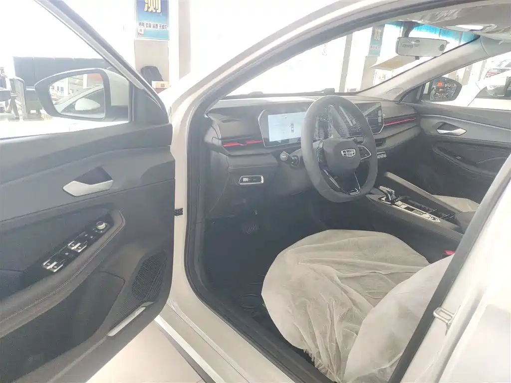 Geely Binrui 2026 2024 Binrui COOL 1.5T DCT Soaring Dragon Edition