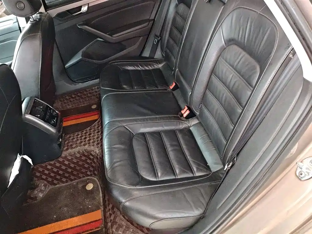 Volkswagen Passat 2017 280TSI DSG Prestige фото 17