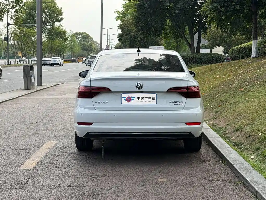 Volkswagen Sagitar 2022 280TSI DSG Surpassing Edition фото 5