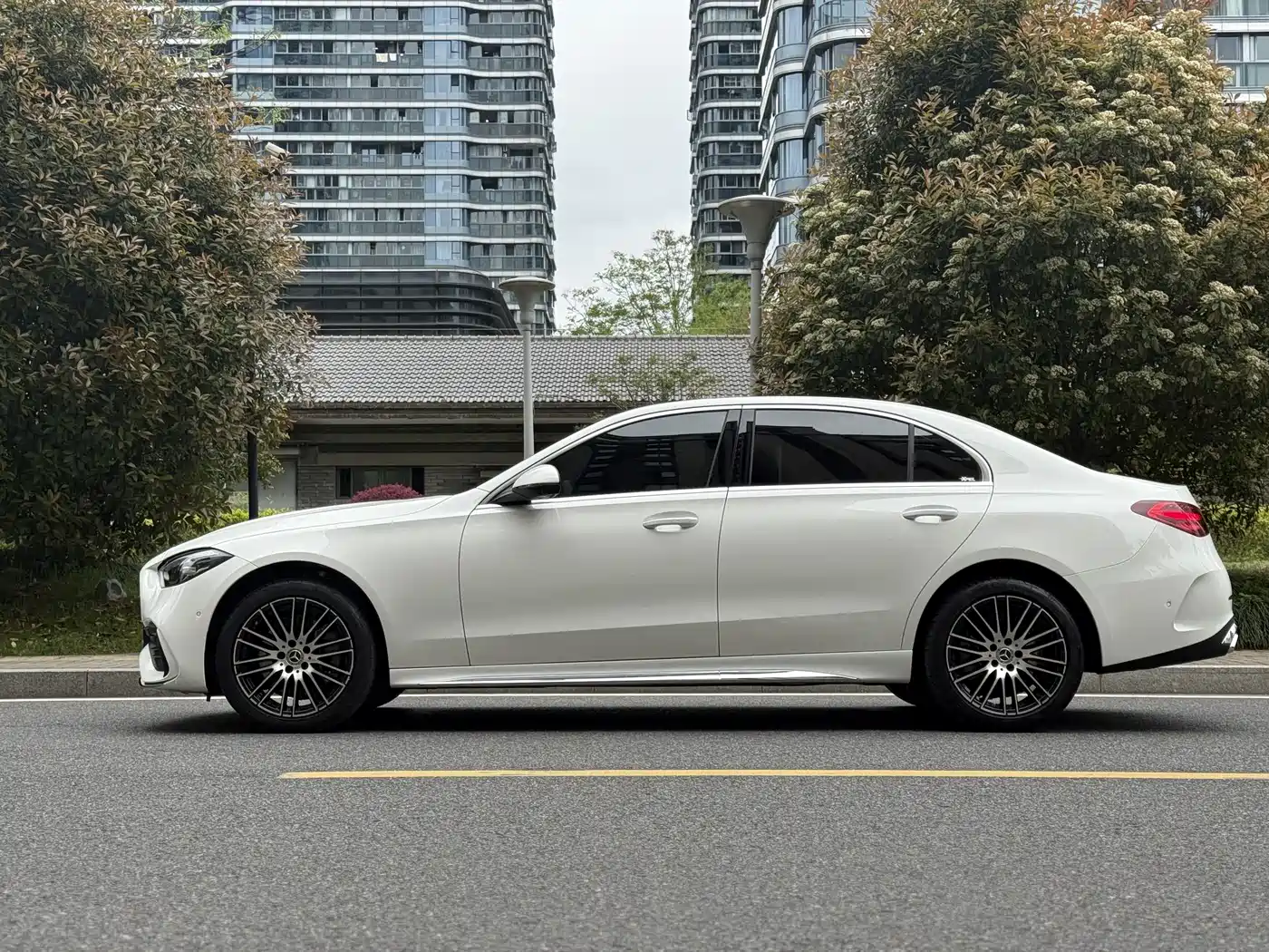 MERCEDES-BENZ C CLASS