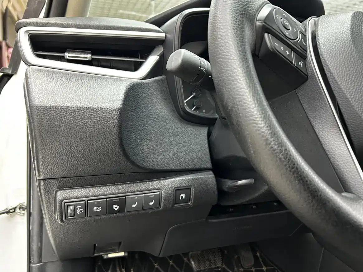 Photo 23 - Toyota Corolla