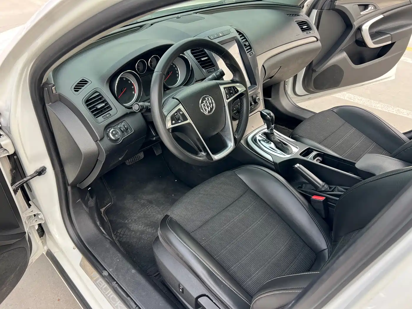 Фото 14 - Buick Regal