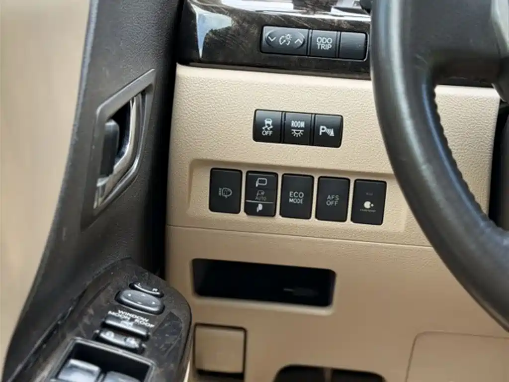 Toyota Alphard 2012 3.5L Luxury Edition фото 6
