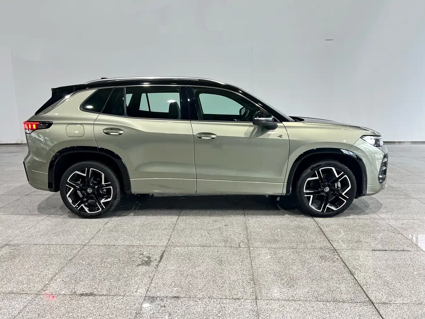 Volkswagen Tayron 2025 2025 Model Tayron L 380TSI 4WD Luxury Easy Package