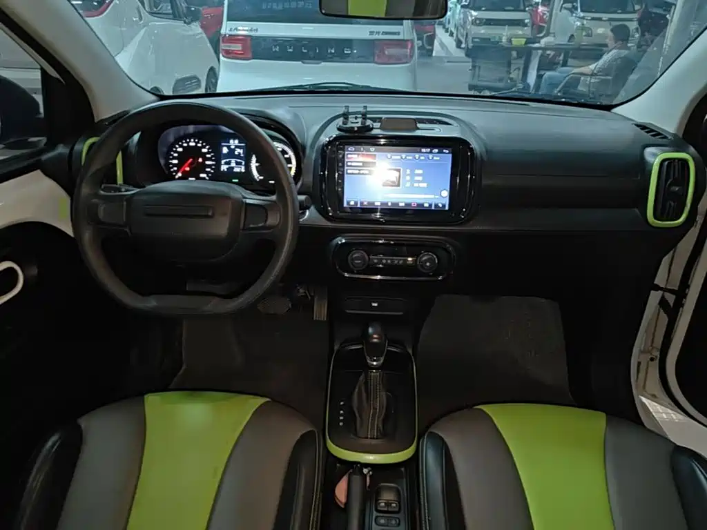 Roewe Clever 2021 2021 302km All-round Edition