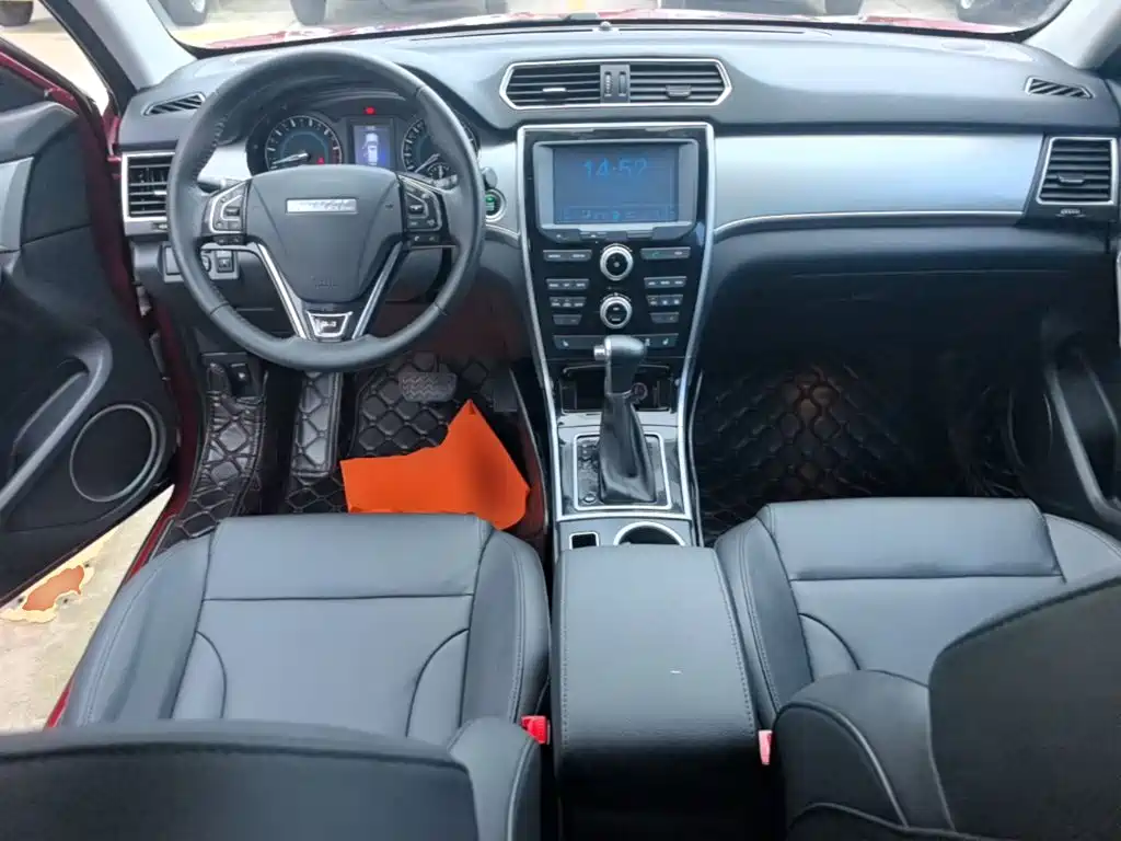 Фото 10 - Haval H2