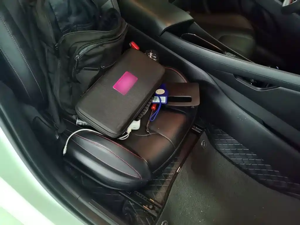 Фото 25 - Hyundai Elantra
