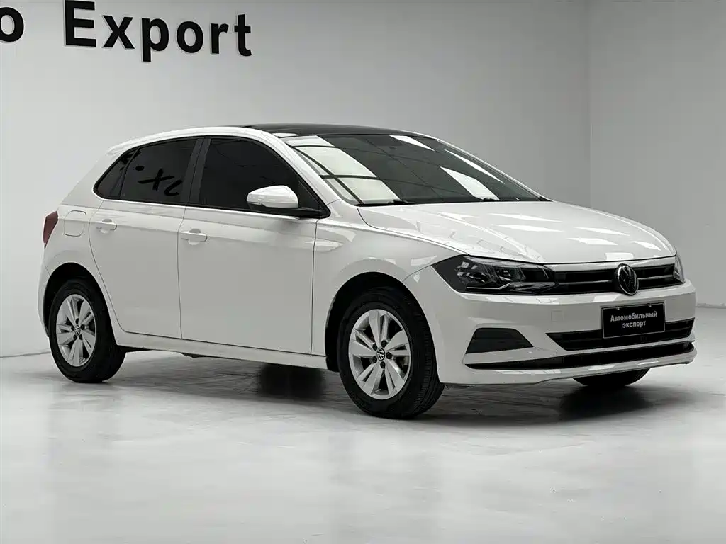 Volkswagen Polo 2021 Plus 1.5L Automatic Panorama Enjoyment Edition фото 3
