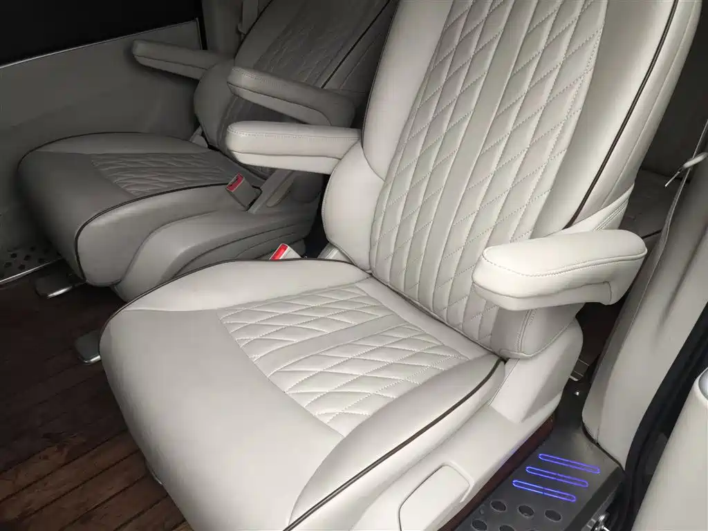 Buick GL8 2022 Land Business Class 652T Comfort фото 13