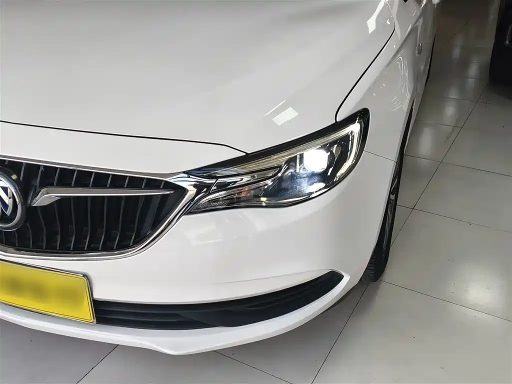 Buick Excelle 2019 18T Auto Connected Elite China VI фото 18