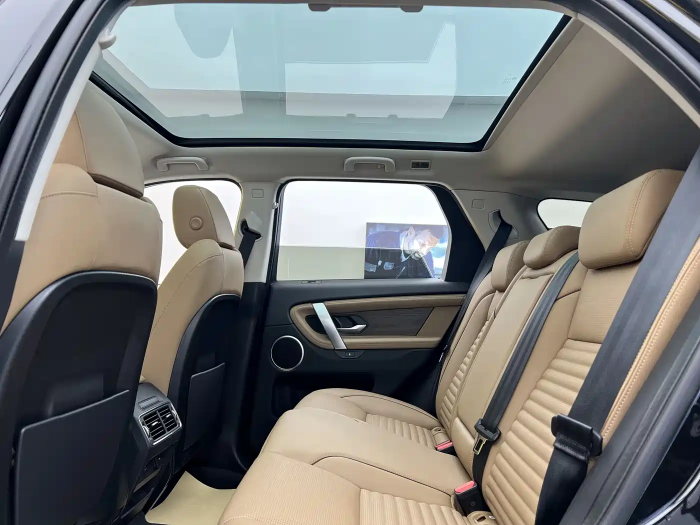 Land Rover Discovery Sport 2024 Performance Technology Edition фото 24