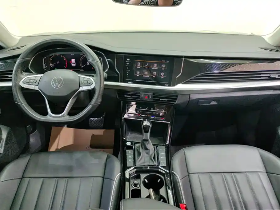 Volkswagen Passat 2022 330TSI Starlight Elite Edition фото 12