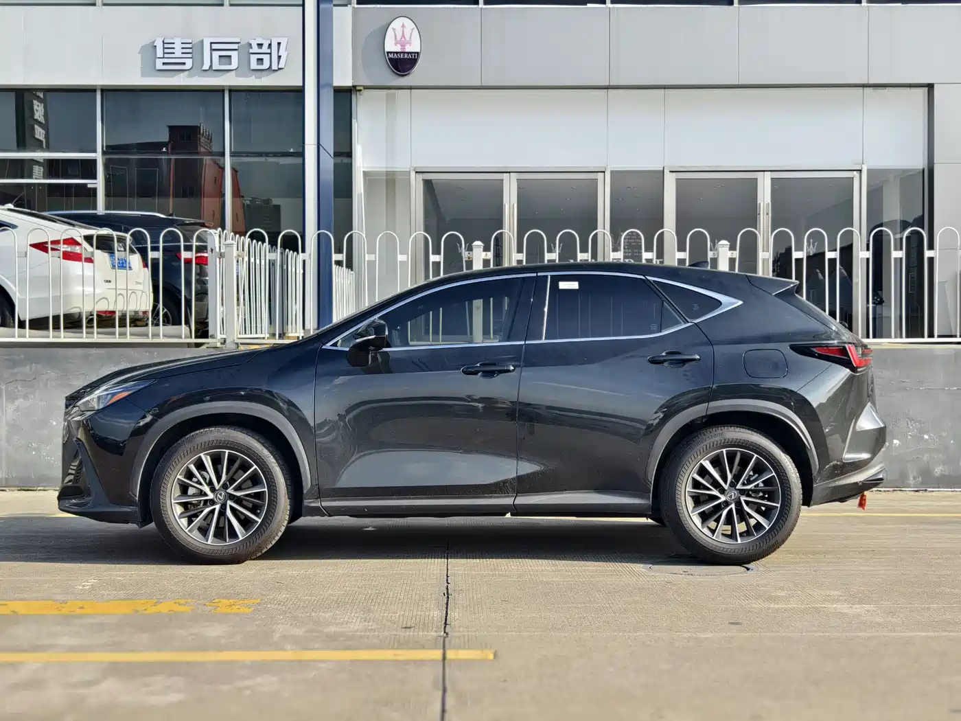 Lexus NX 2024 260 FWD Innovation Edition фото 3