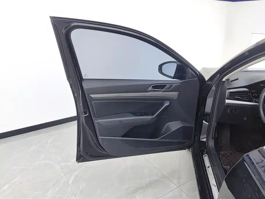 Volkswagen Lavida 2022 280TSI DSG Comfort Edition фото 7