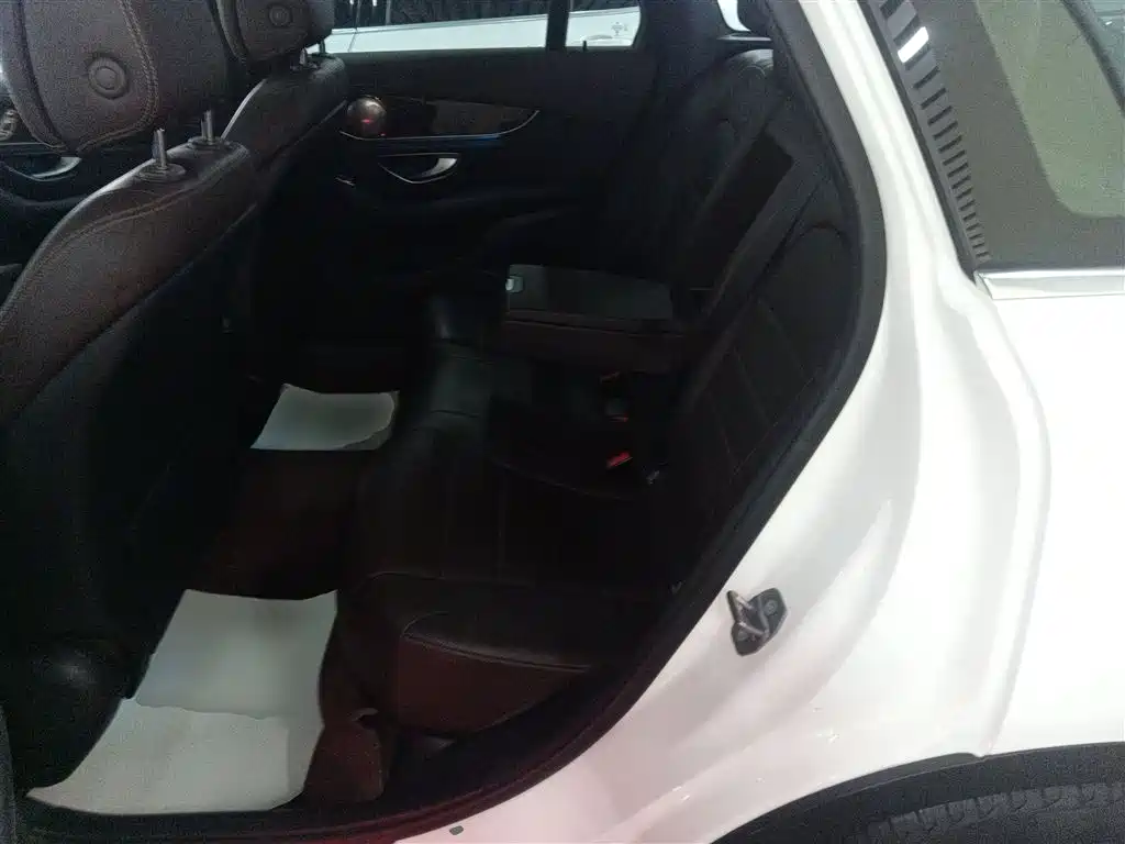 Mercedes-Benz GLC 2019 GLC 260 L 4MATIC Luxury фото 17