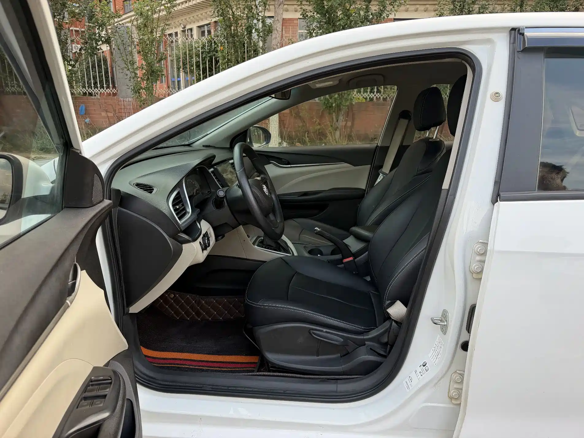 Фото 10 - Buick Excelle