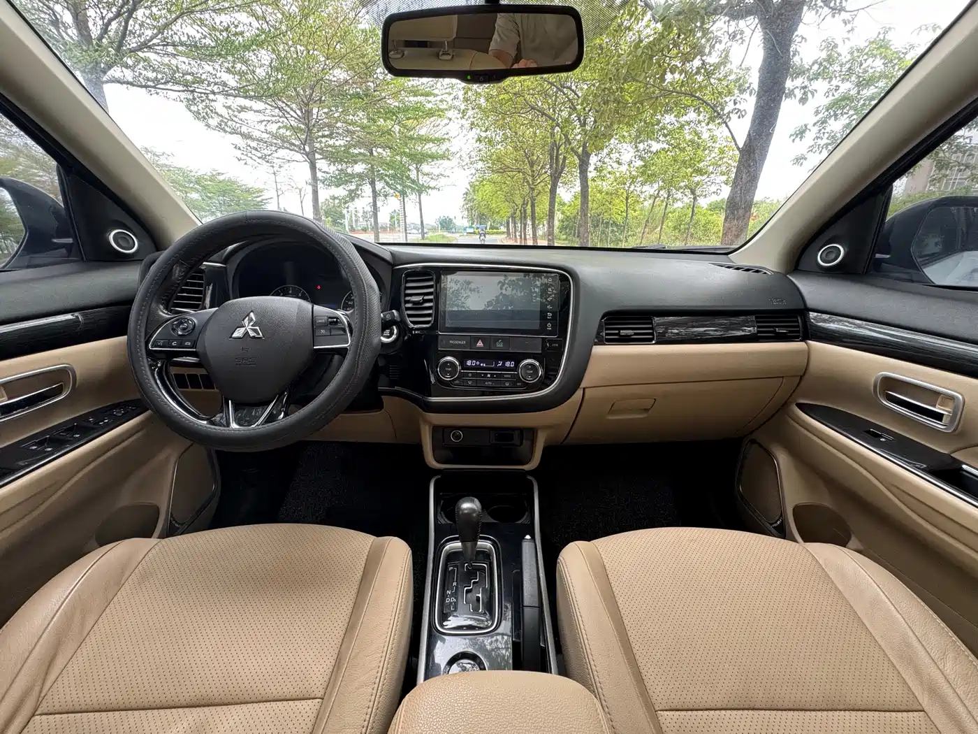 Mitsubishi Outlander 2018 2.0L 2WD Glory Edition 5-seater фото 10