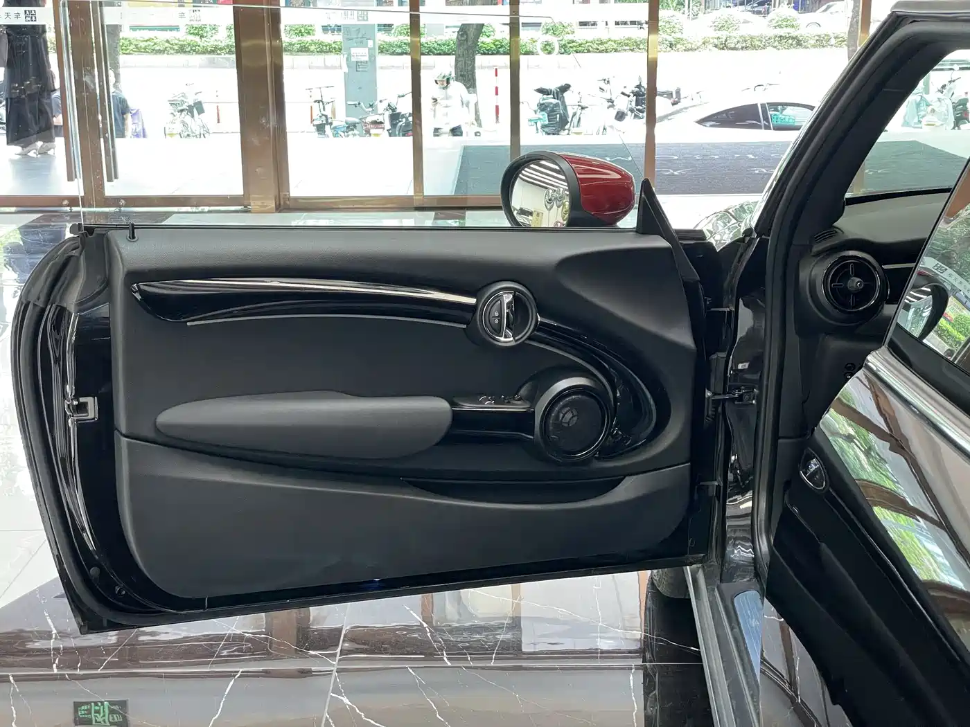 MINI 2022 2.0T COOPER S Classic фото 5