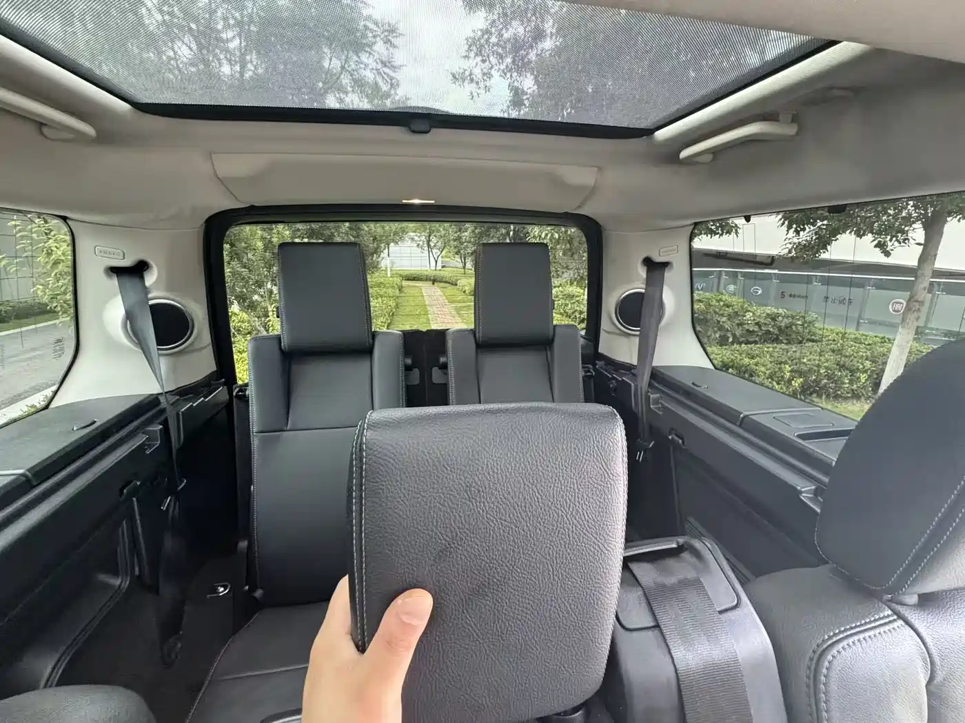 Land Rover Discovery 2016 3.0 SC Gloss Black Collector's Edition HSE фото 19