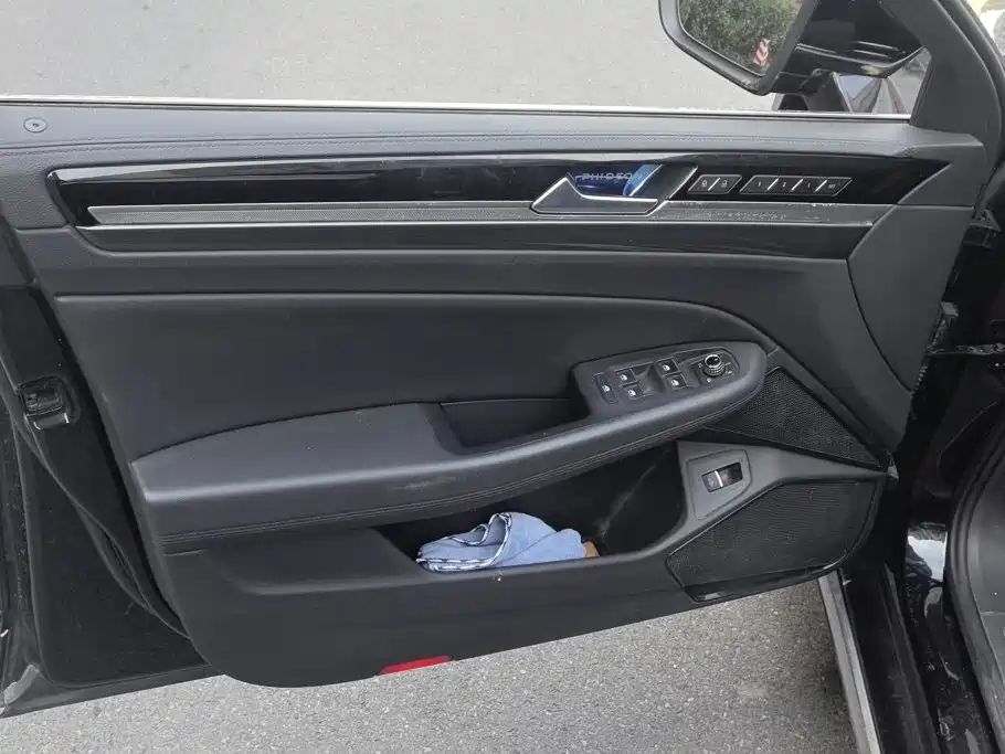 Volkswagen Phideon 2018 2018 Facelift 380TSI FWD Business