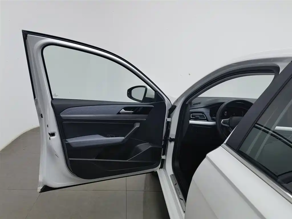 Volkswagen Lavida 2024 Model 1.5L Automatic 5 Million Edition фото 8