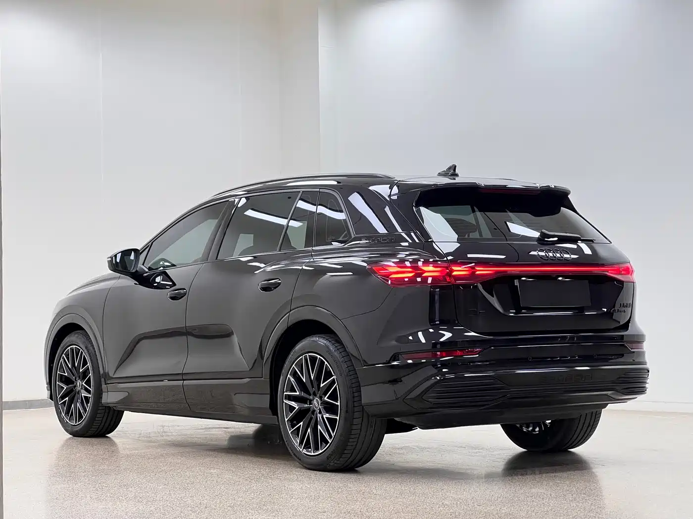 2024 Audi Q5 e-tron
