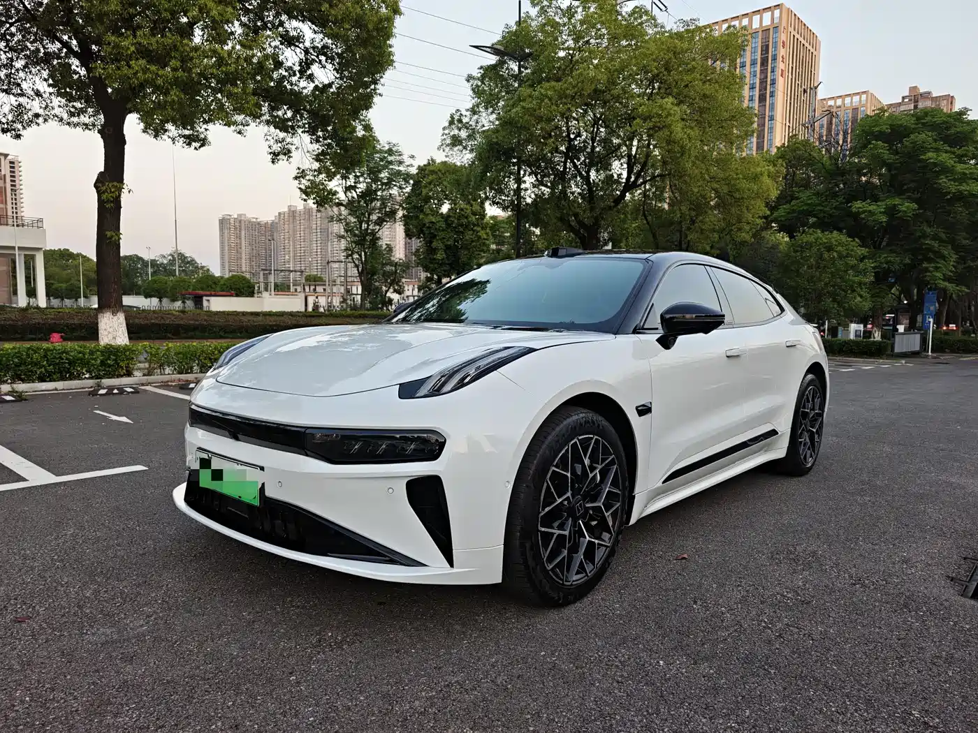 Zeekr 001 2024 WE Edition 100kWh RWD