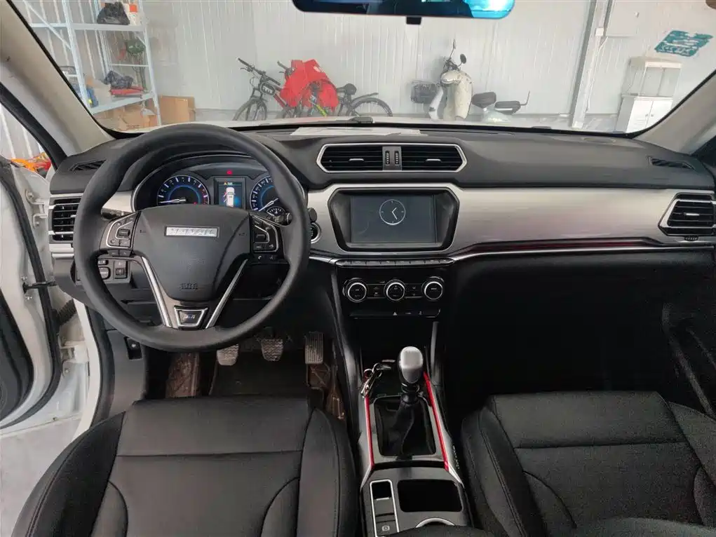 Haval H2 2018 Creation Edition Blue Label 1.5T Manual 2WD Style фото 10