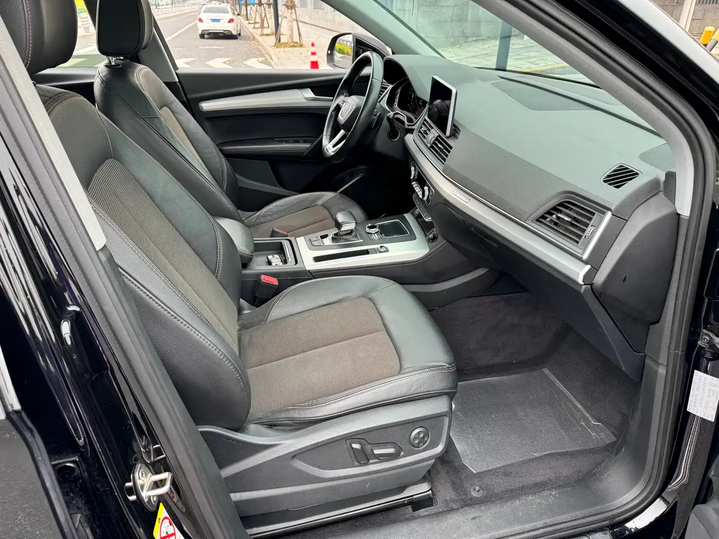 Audi Q5L 2018 40 TFSI Premium Fashion China VI фото 10