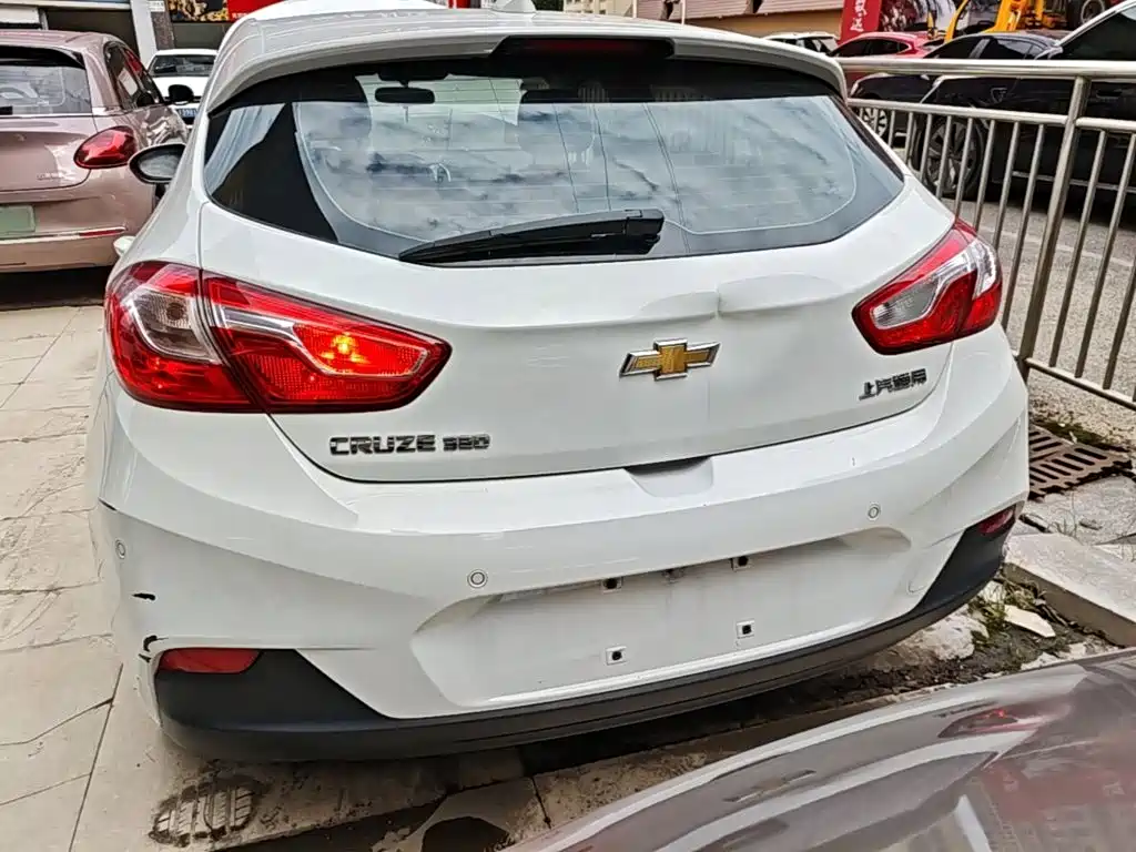 Chevrolet Cruze 2019 2018 Hatchback 320 Automatic Stylish Edition