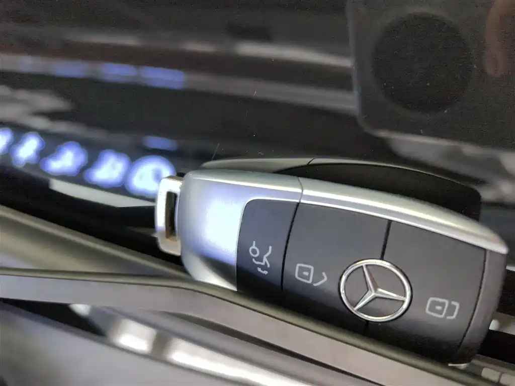 Mercedes-Benz C-Class 2021 C 260 L Sport Starry Exclusive Edition фото 17